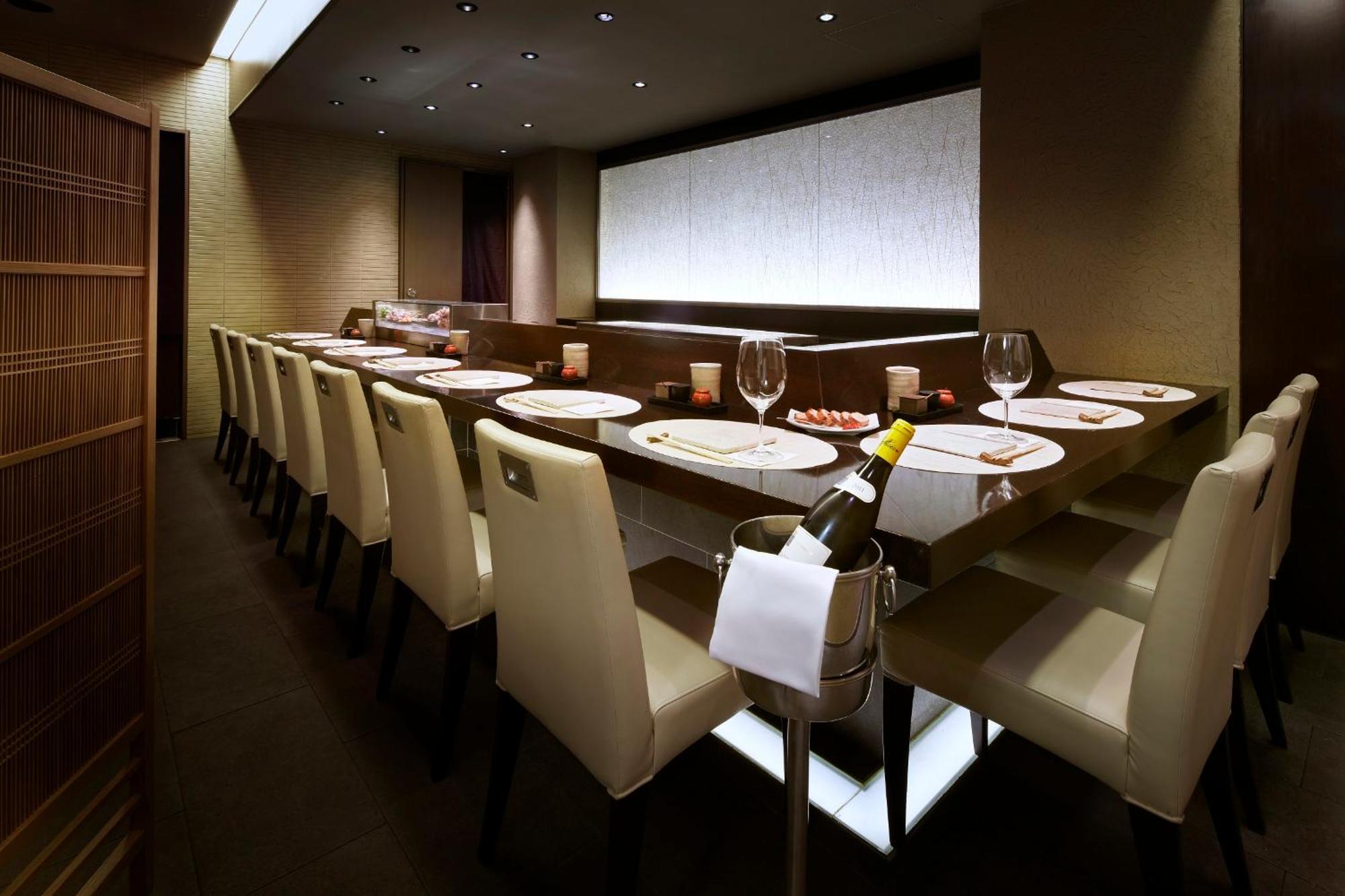 The Tokyo Station Hotel Eksteriør billede Interior of a restaurant