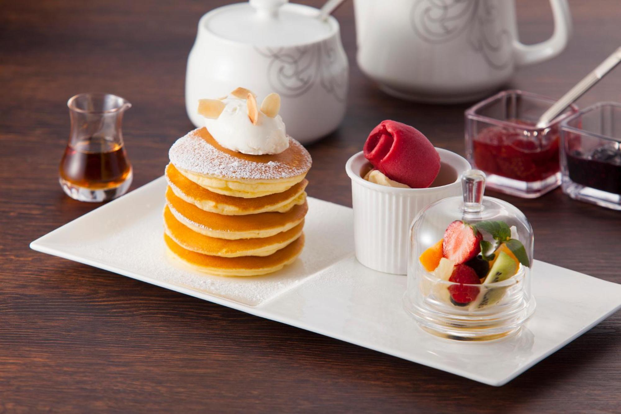 The Tokyo Station Hotel Eksteriør billede A Japanese-style pancake