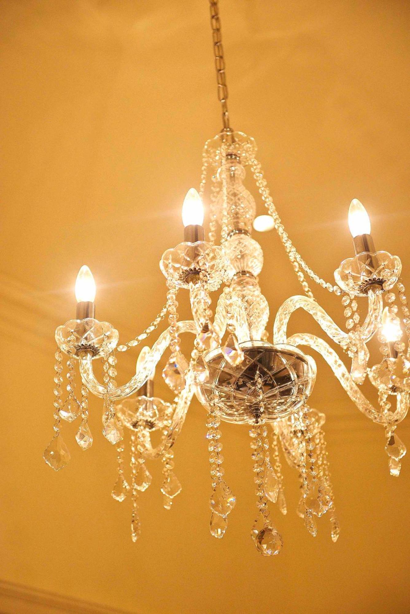 The Tokyo Station Hotel Eksteriør billede A chandelier